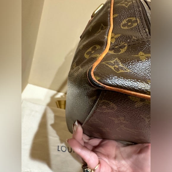 Louis Vuitton Monogram Manhattan PM, Wallet & #318 LV Lock Bundle - Picture 15 of 16